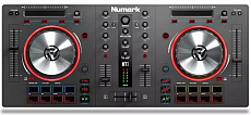 DJ контроллер Numark Mixtrack III